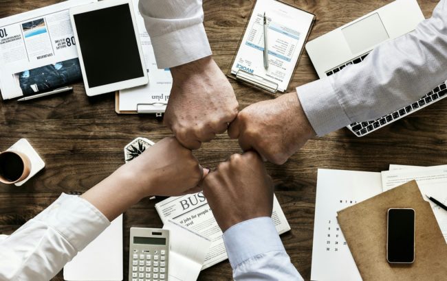 OPAL Associates AG übernimmt Mobile Computing/WLAN von Motcom Communication AG - Beitragsbild OPAL